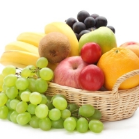 10 items Fruity basket